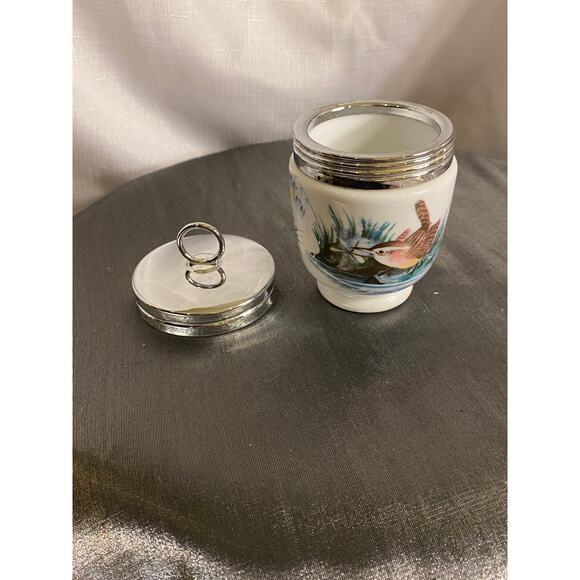 Vintage Royal Worcester Porcelain Egg Coddler with chrome top Birds Wren VGUC - Picture 16 of 16